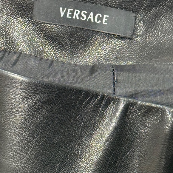 Versace 100% Soft Leather High Waste Pencil Skirt - Picture 2 of 3